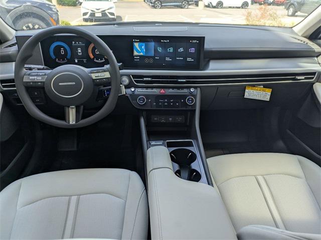 2025 Hyundai Sonata SEL photo 4
