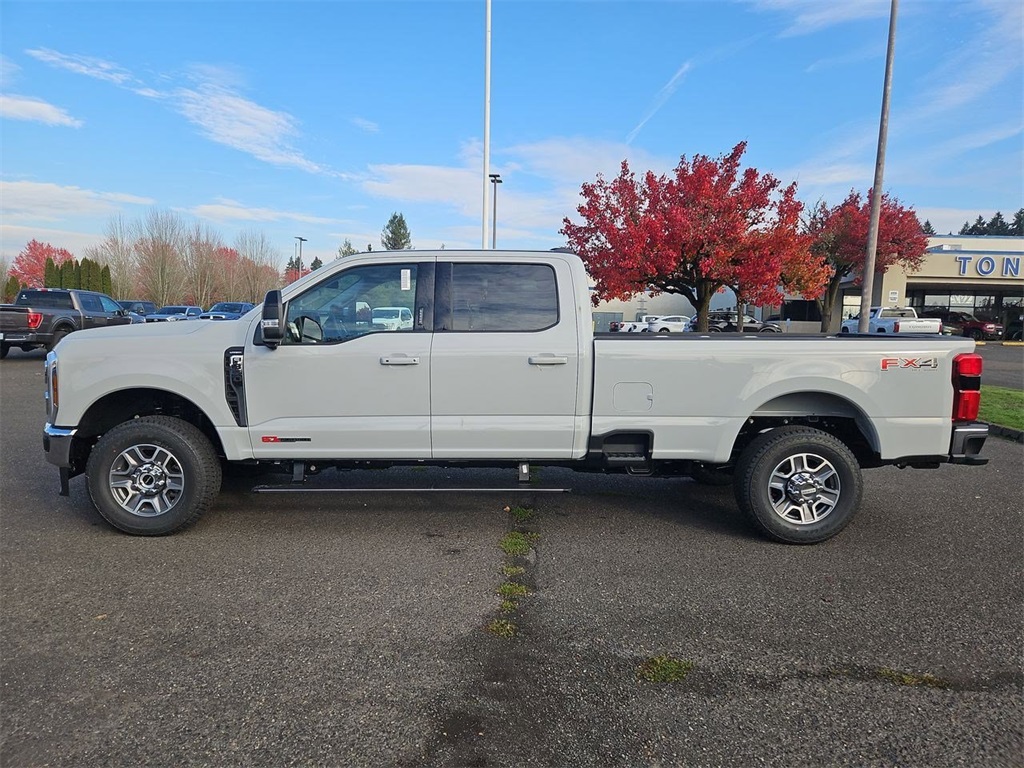 2026 Ford F-350 photo 2