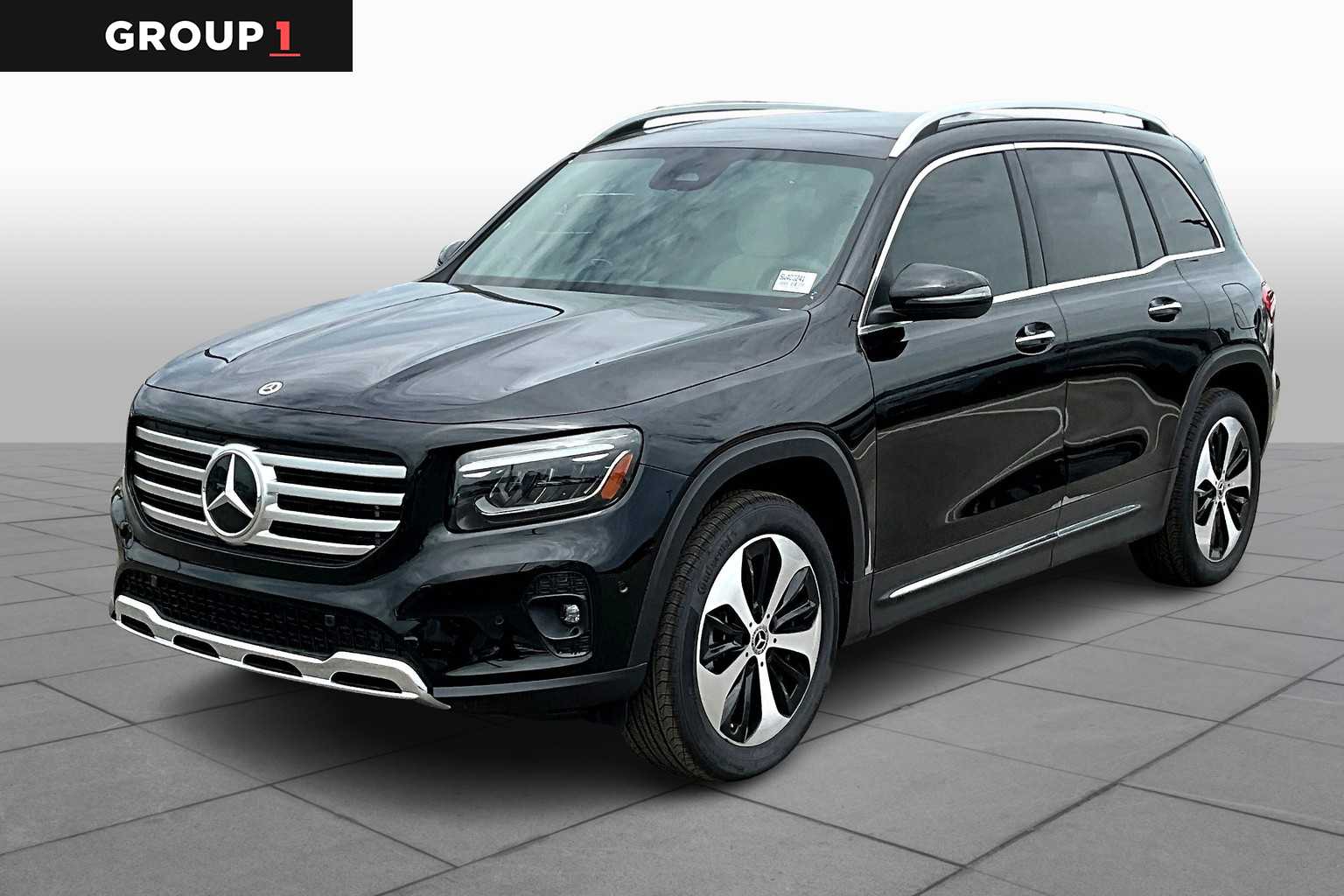 2025 Mercedes-Benz GLB Base's photo