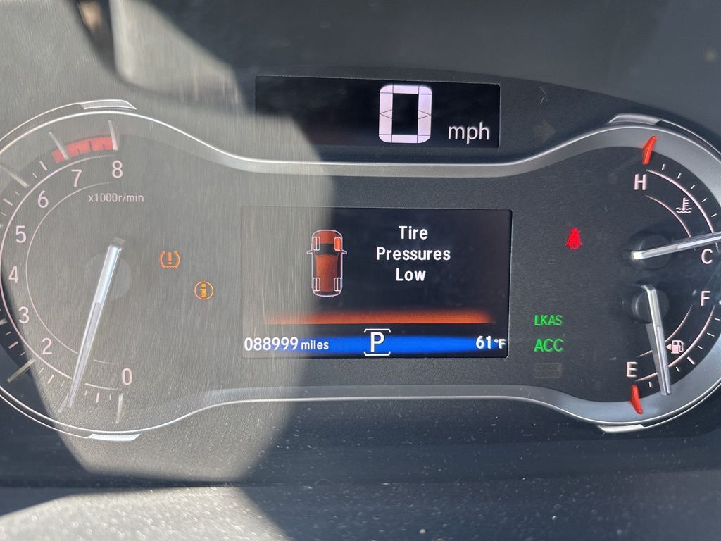 2017 Honda Pilot Touring photo 3