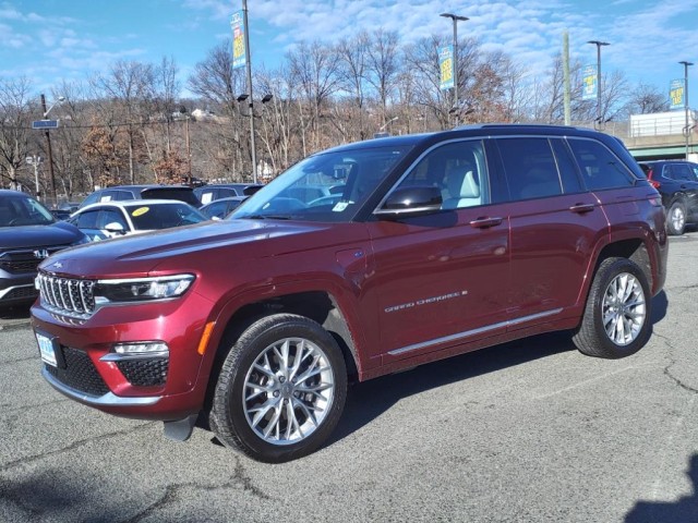 2022 Jeep Cherokee 4xe Summit photo 3