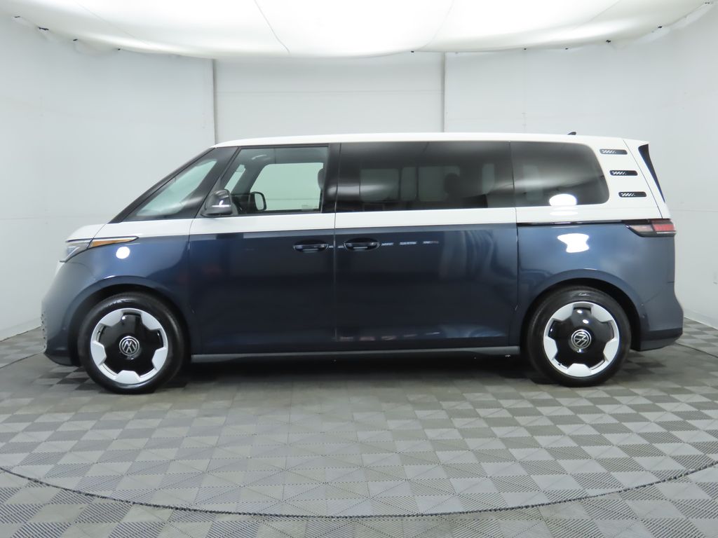 2025 Volkswagen ID. Buzz Pro Plus photo 8