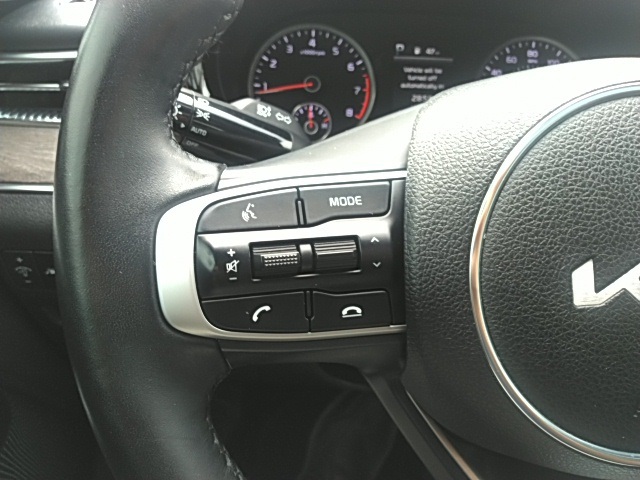 2023 Kia K5 EX photo 7