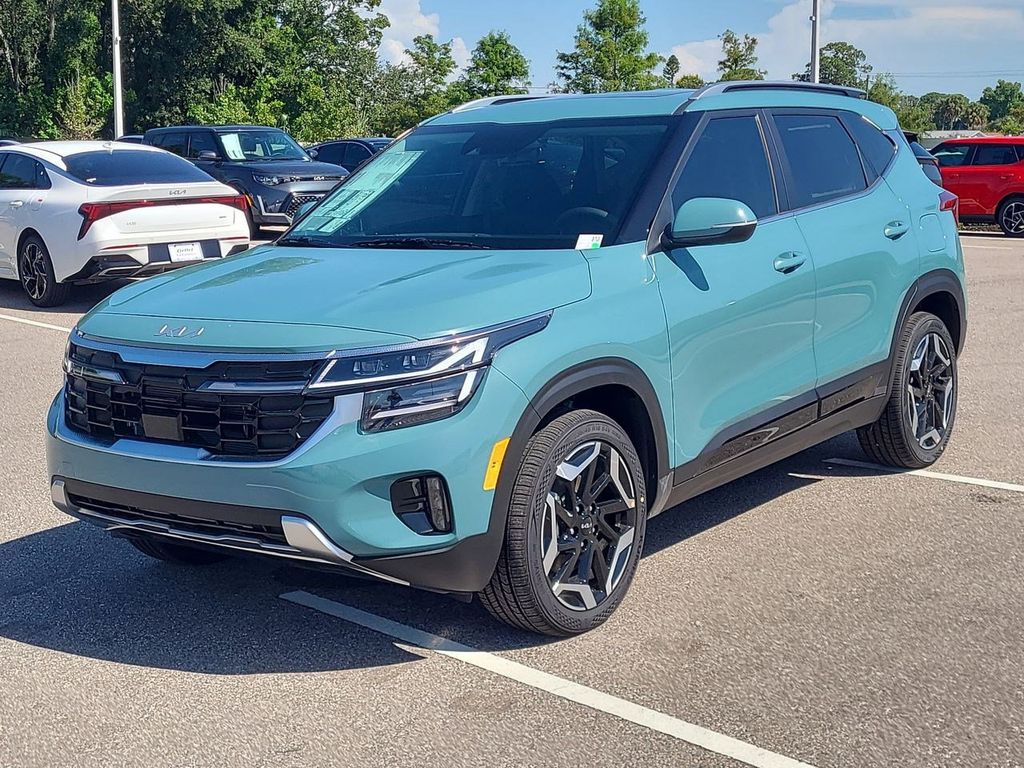 2026 Kia Seltos SX photo 2