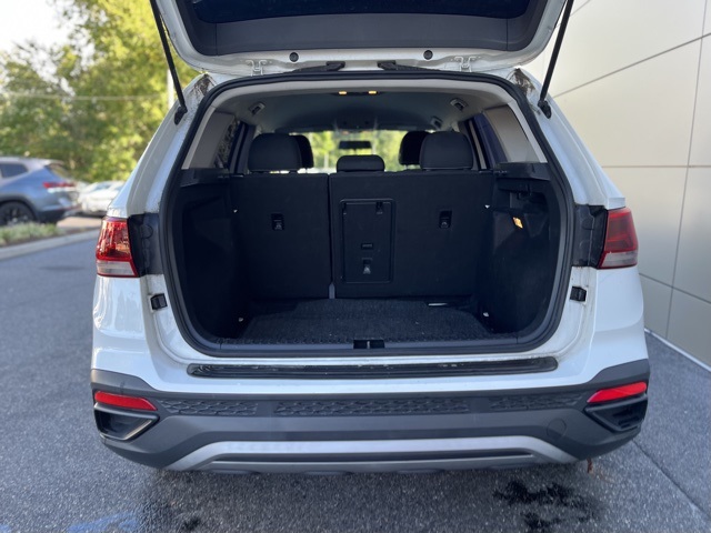 2022 Volkswagen Taos S photo 15