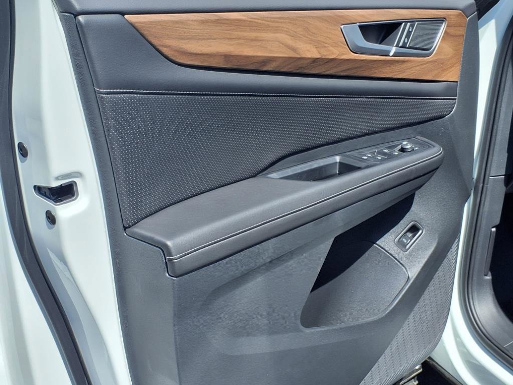 2025 Volkswagen Atlas SE Technology photo 4