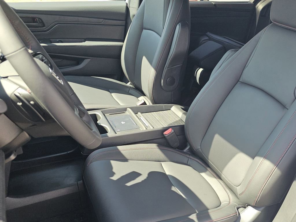 2026 Honda Odyssey photo 13