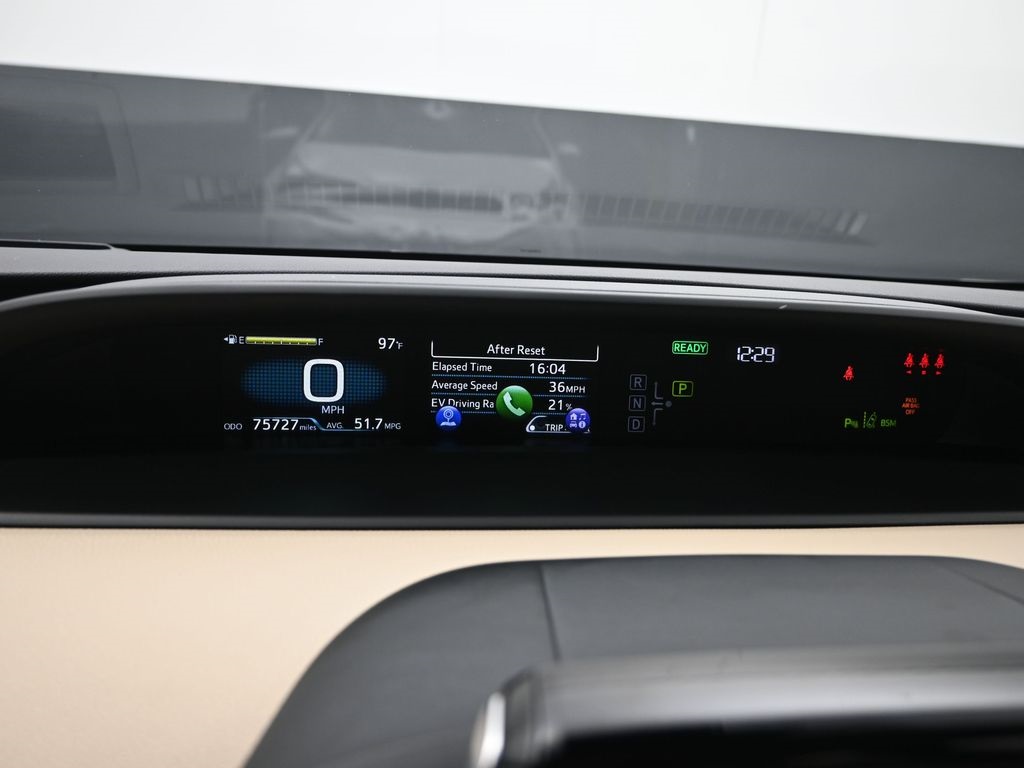2022 Toyota Prius Limited photo 12