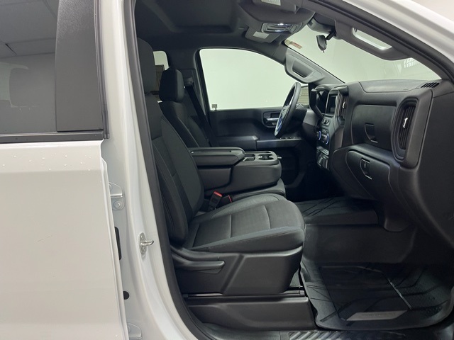 2024 Chevrolet Silverado 1500 Custom photo 13