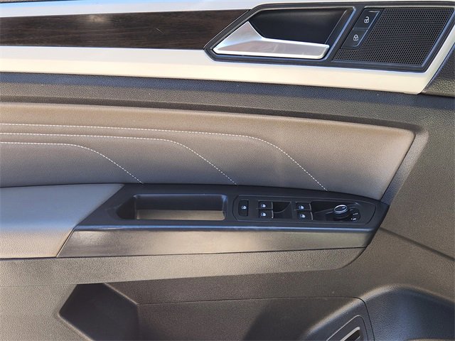 2023 Volkswagen Atlas SE Technology photo 20