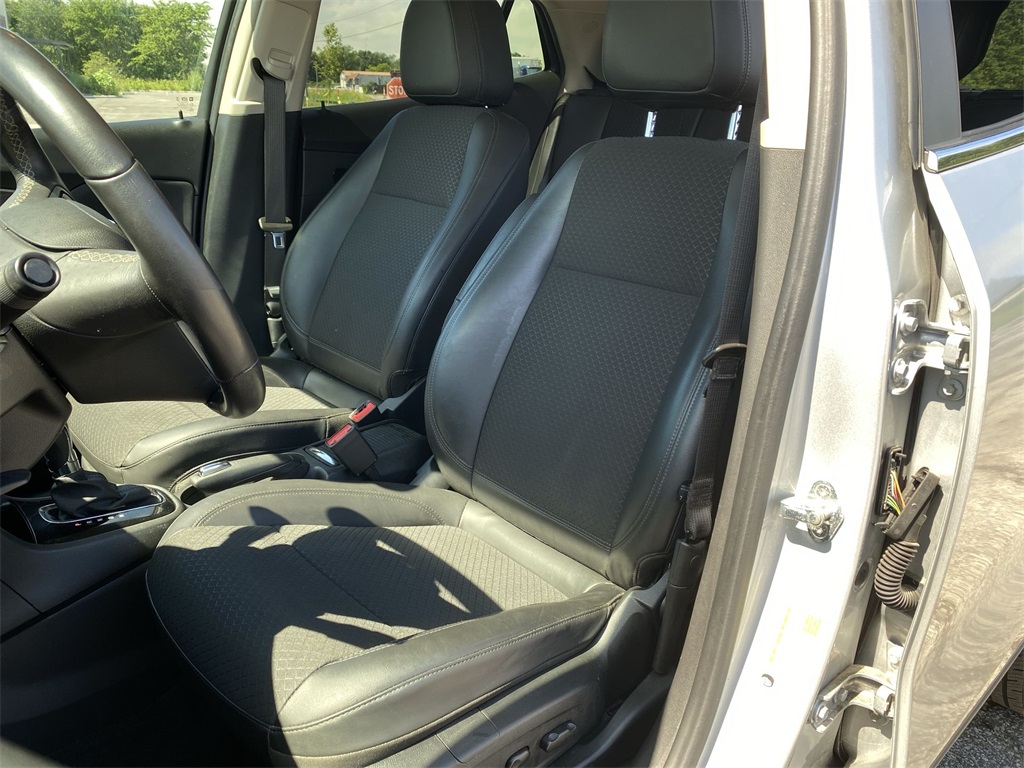 2022 Buick Encore Preferred photo 13