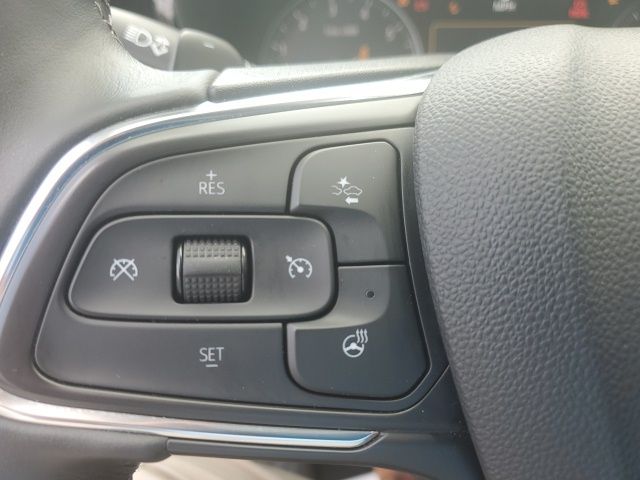 2023 Buick Envision Essence photo 16