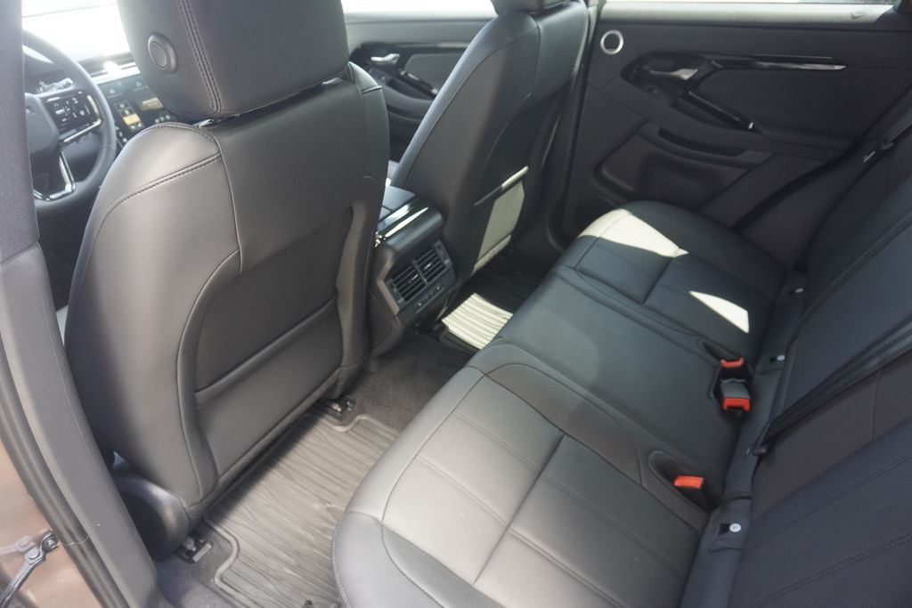 2026 Land Rover Range Rover Evoque S photo 25