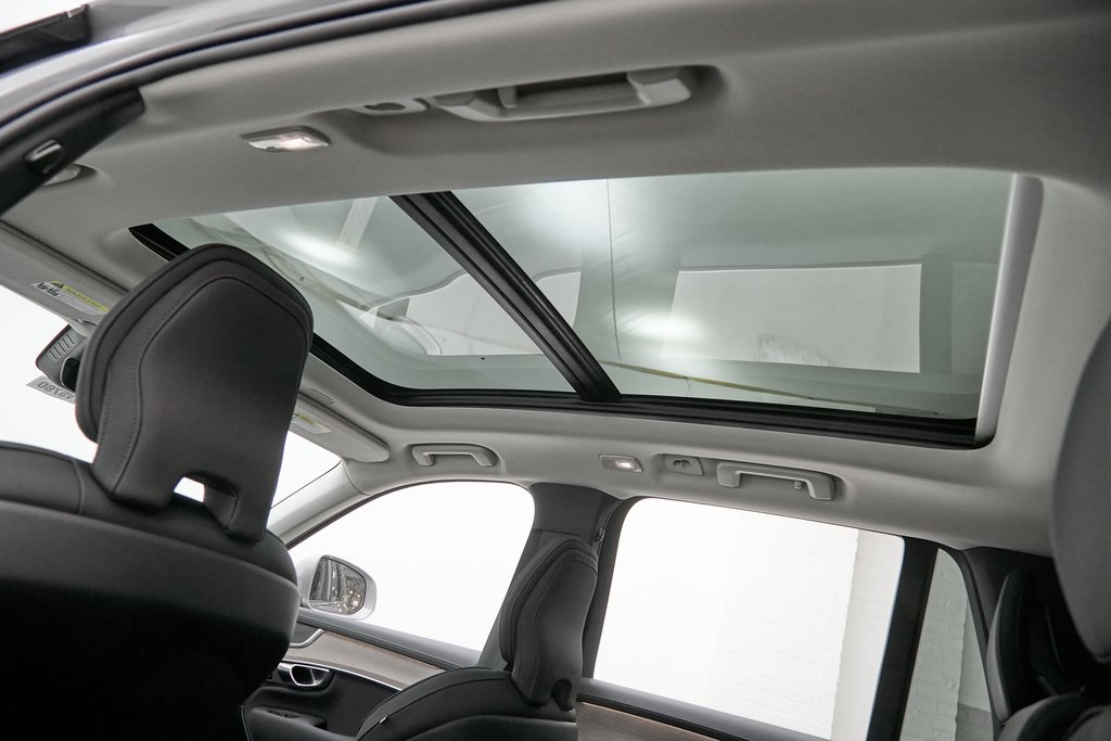 2026 VOLVO XC90 - Image 20