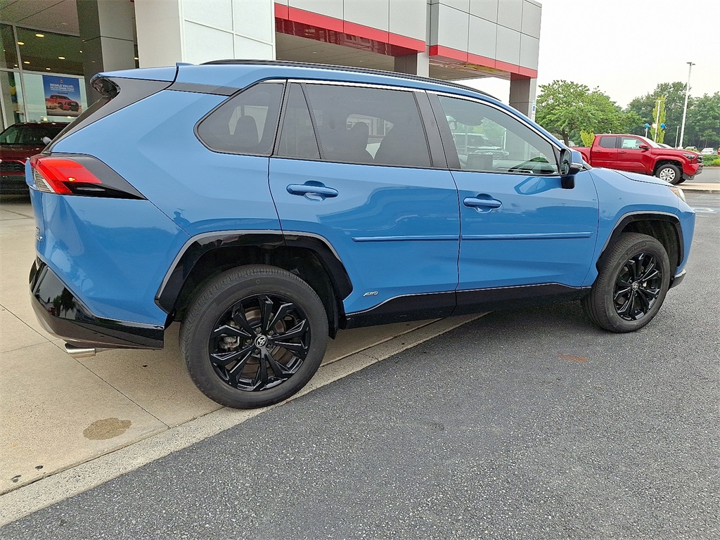 2022 Toyota RAV4 Hybrid SE photo 9