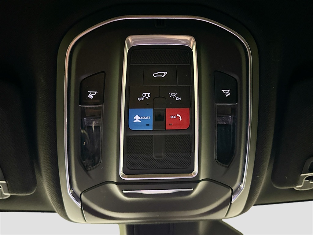 2021 Jeep Grand Cherokee Altitude photo 37