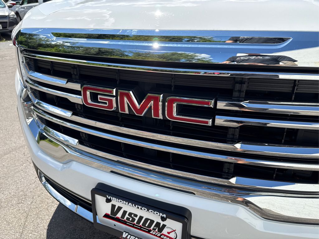 2023 Gmc Acadia SLE photo 16