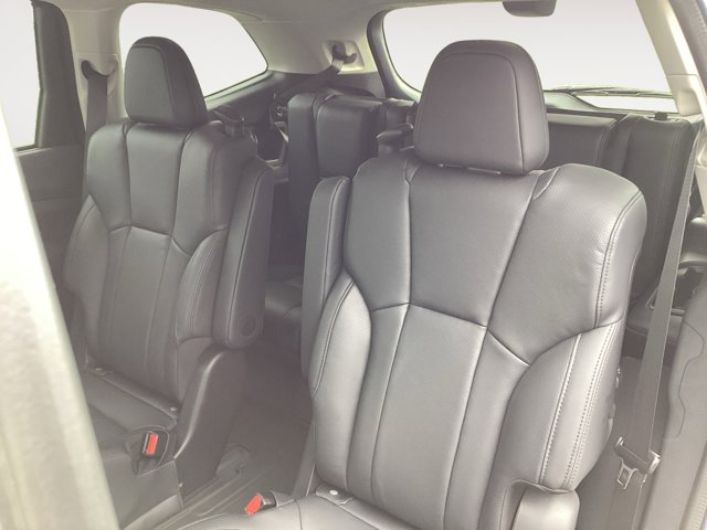 2025 Subaru Ascent Onyx Edition Touring photo 13