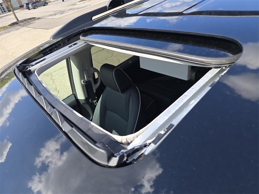 2026 Honda Odyssey Elite photo 2