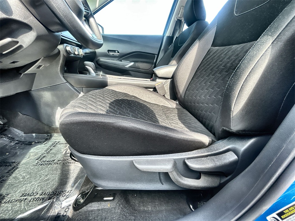 2024 Nissan Kicks SV photo 18