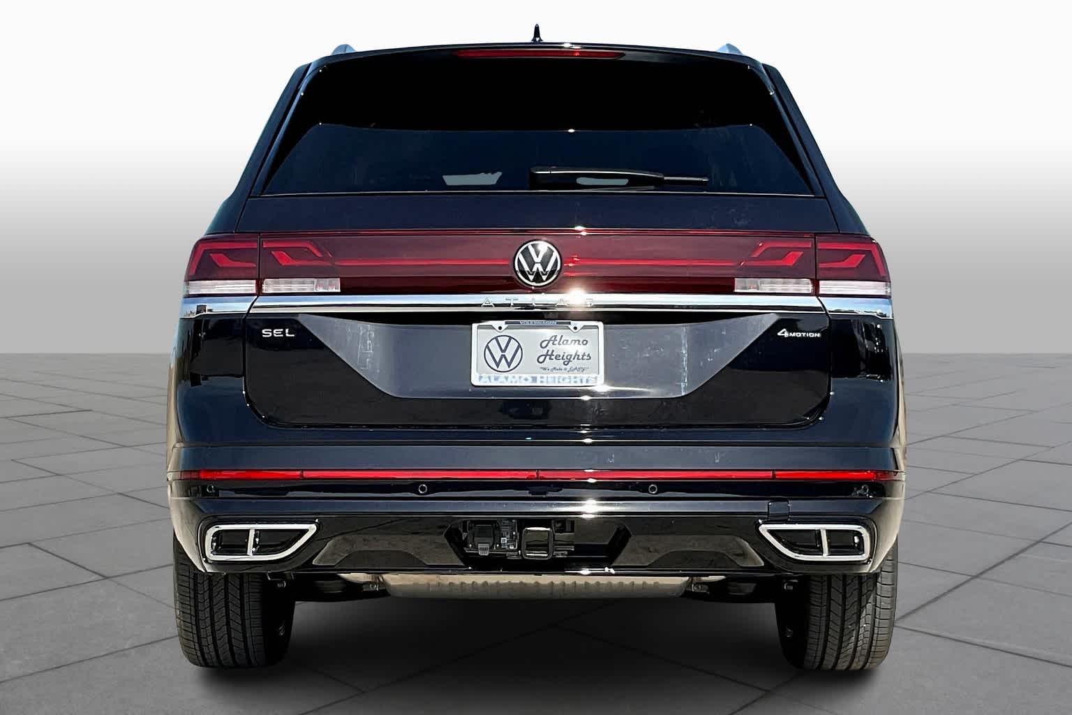 2025 Volkswagen Atlas SEL Premium R-Line photo 3