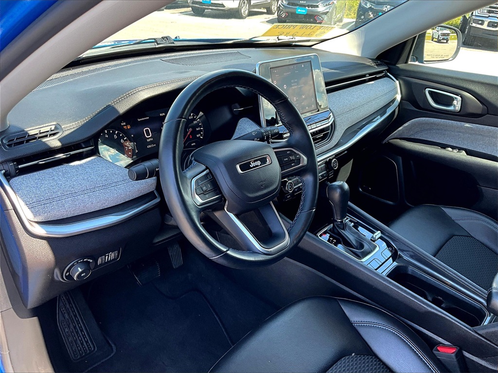2022 Jeep Compass Latitude photo 6