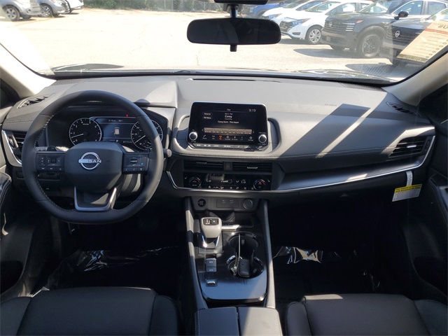 2026 Nissan Rogue SV photo 21
