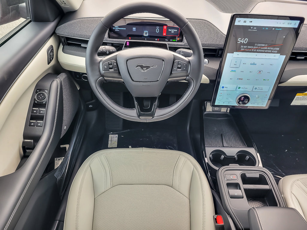 2025 FORD MUSTANG MACH-E - Image 17