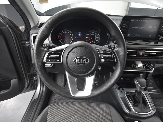 2021 Kia Seltos LX photo 18