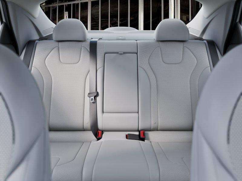 2025 Hyundai Elantra Limited photo 10