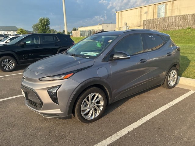Used 2023 Chevrolet Bolt EUV LT with VIN 1G1FY6S0XP4165763 for sale in Savannah, MO