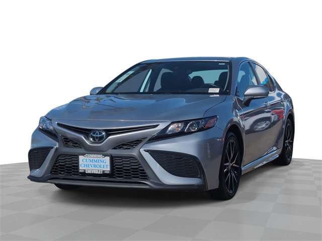 2024 Toyota Camry SE's photo