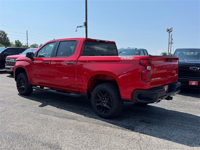 2025 Chevrolet Silverado 1500 Custom Trail Boss photo 3