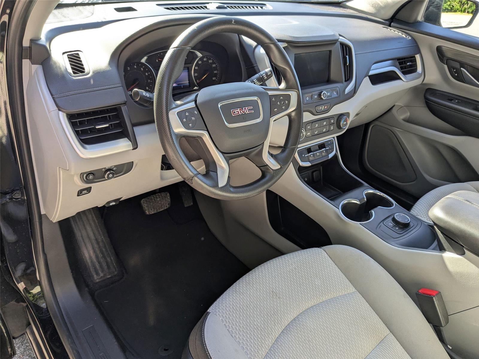 2022 Gmc Terrain SLE photo 17