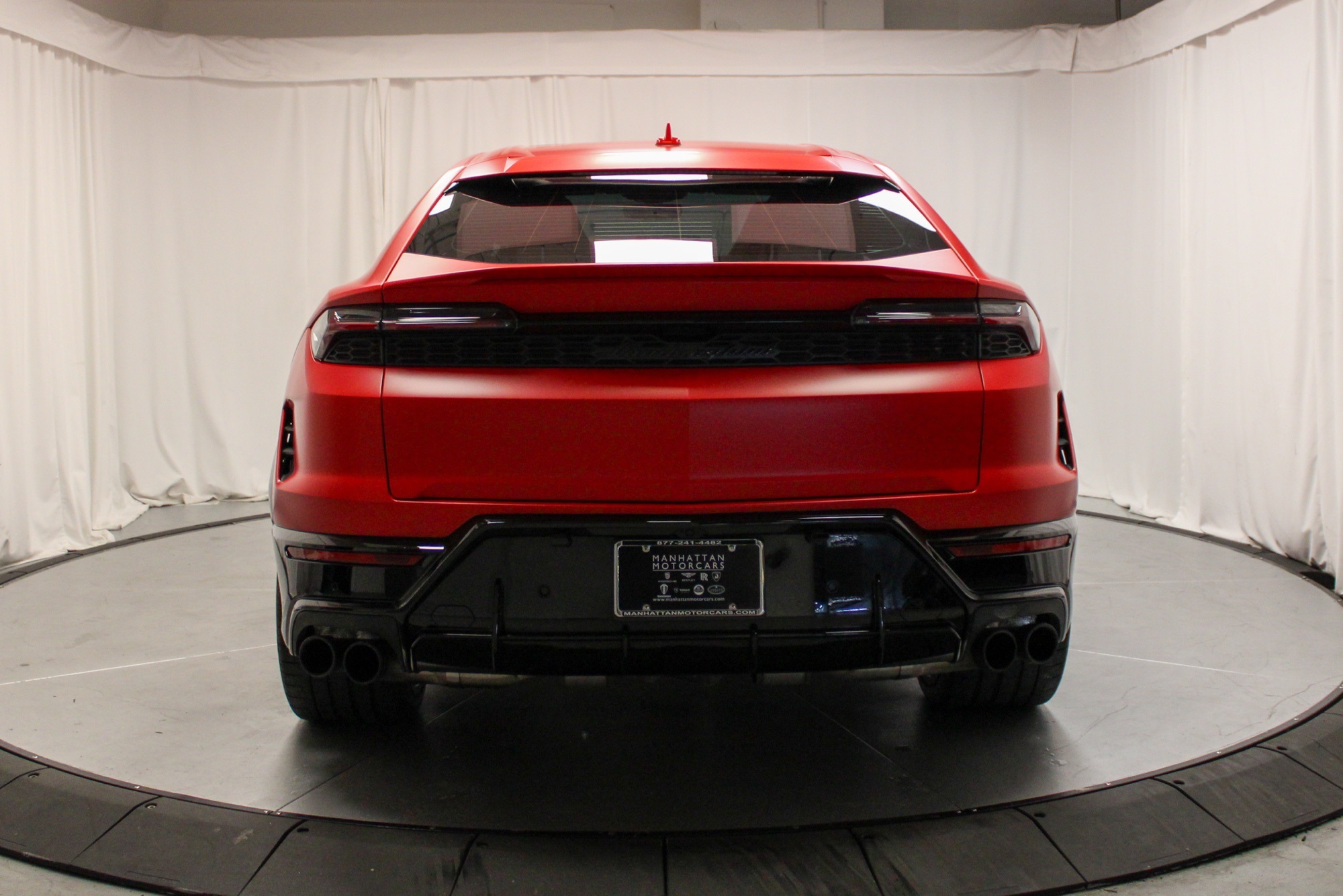 2025 Lamborghini Urus SE photo 4