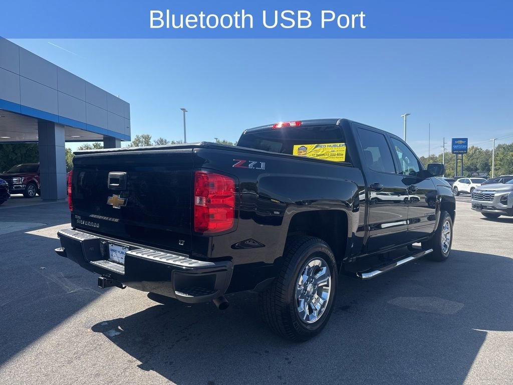 2018 Chevrolet Silverado 1500 LT photo 2