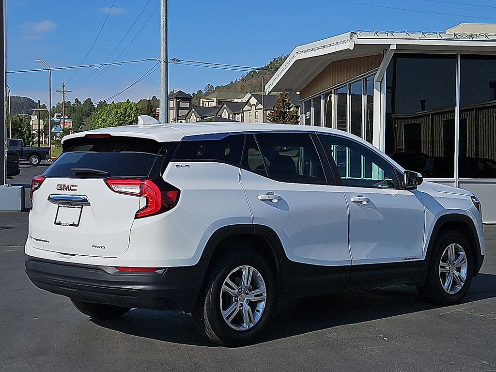 2024 Gmc Terrain SLE photo 9