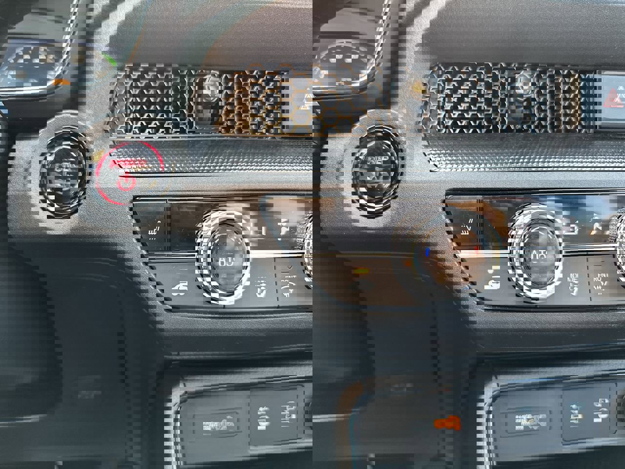 2026 Honda CR-V Hybrid photo 28