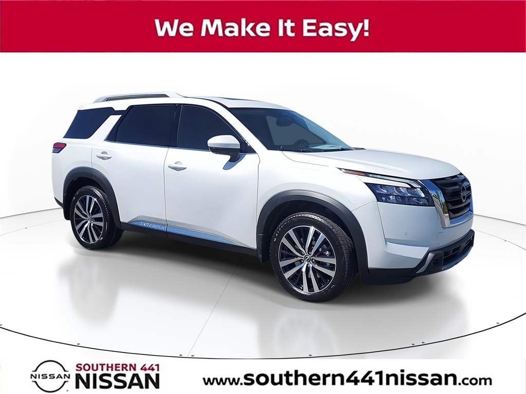 New 2025 White Nissan Platinum image 1
