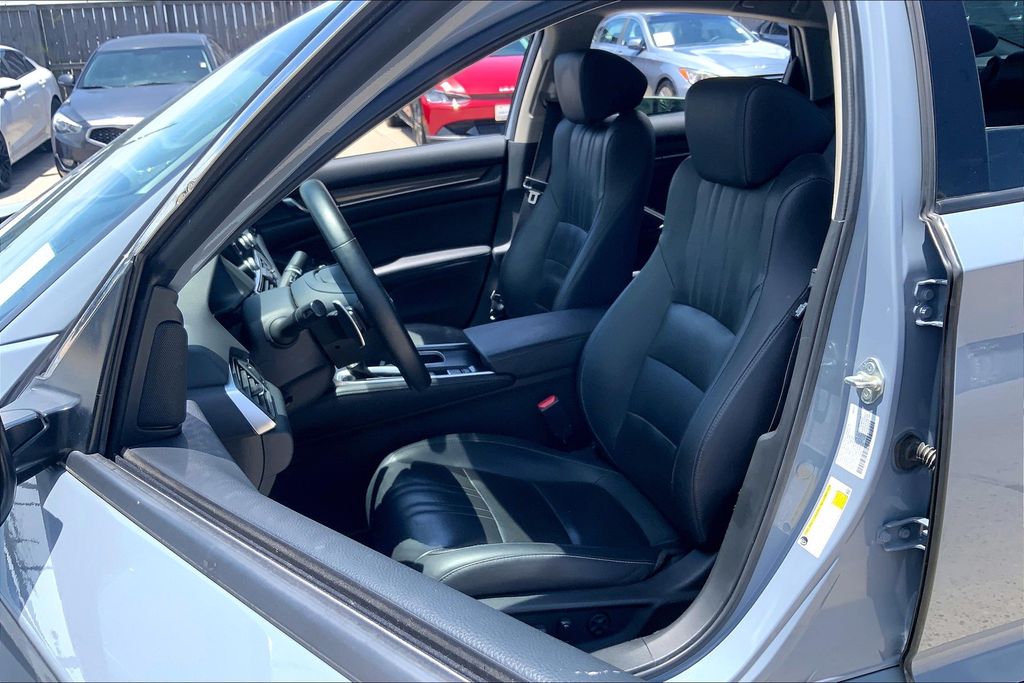 2021 Honda Accord Sport SE photo 18