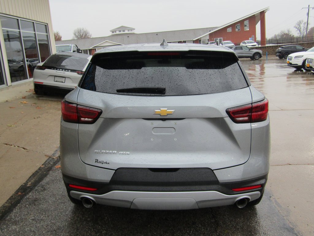 2025 Chevrolet Blazer 2LT photo 4