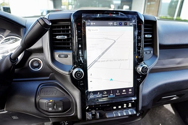 New 2026 Bright White Clear-Coat Exterior Paint RAM Tradesman image 33