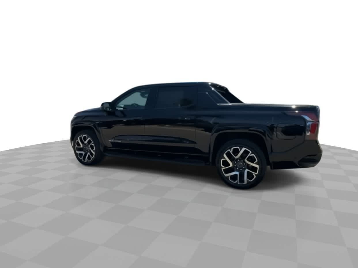 2024 Chevrolet Silverado EV RST photo 6