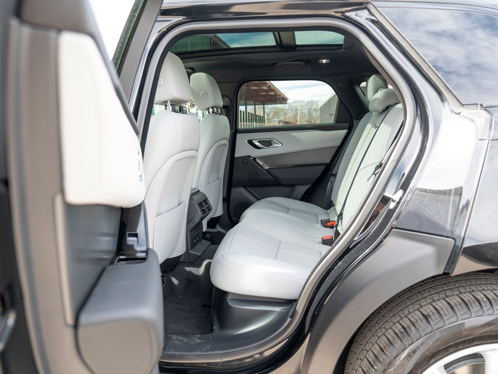 2026 Land Rover Range Rover Velar S photo 20