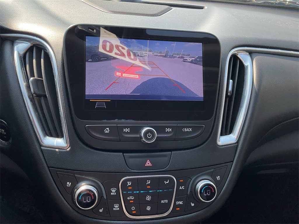 2019 Chevrolet Malibu Premier photo 11