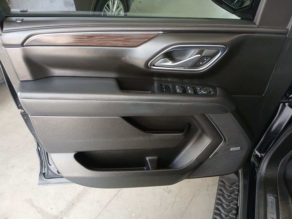 2023 Chevrolet Tahoe Z71 photo 12