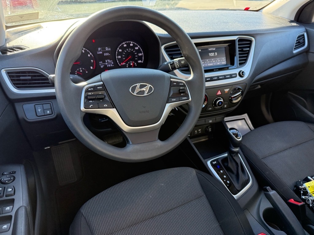 2022 Hyundai Accent SE photo 4