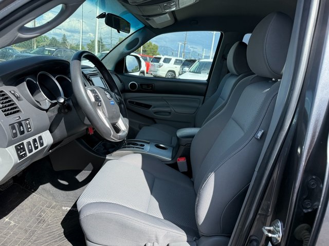 2015 Toyota Tacoma Base Double Cab photo 4