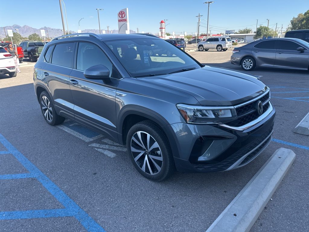 2024 Volkswagen Taos SE photo 22