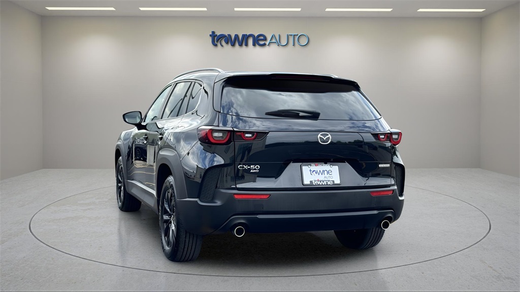 2023 Mazda CX-50 2.5 Preferred Plus photo 3